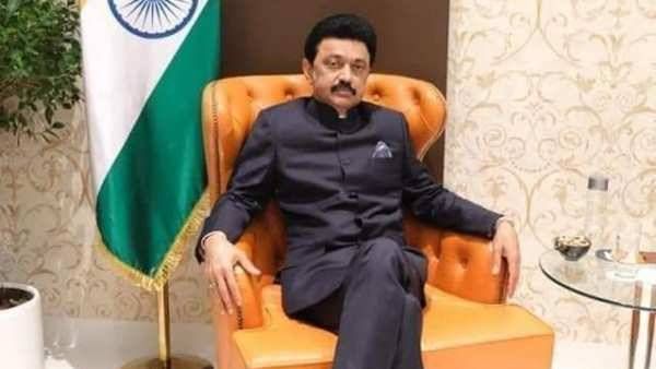 வியந்து பார்த்த 