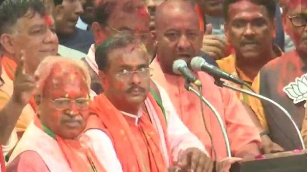 பிரதமருக்கு நன்றி..மக்கள் ஆசி பாஜகவுக்கு இருக்கிறது..உ.பி வெற்றியை தொடர்ந்து யோகி ஆதித்யநாத் பேச்சு!