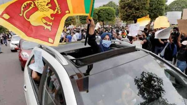 அதிபர் கோத்தபயவிற்கு எதிராக நம்பிக்கையில்லா தீர்மானம்? இலங்கை எதிர்க்கட்சி பகிரங்க எச்சரிக்கை