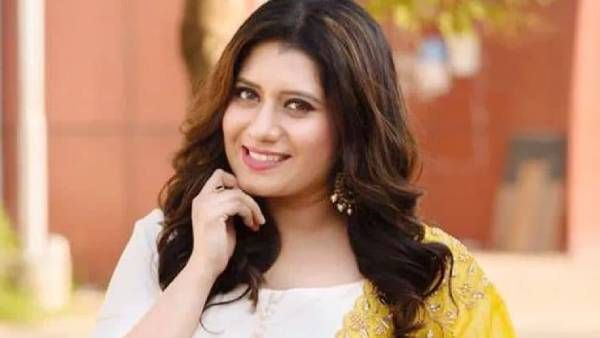 பிரியங்காவிற்கு விஜய் அவர்ட்ஸ் விருது... என்ன நெட்டிசன் இப்படி கடுப்பாகுறாங்க