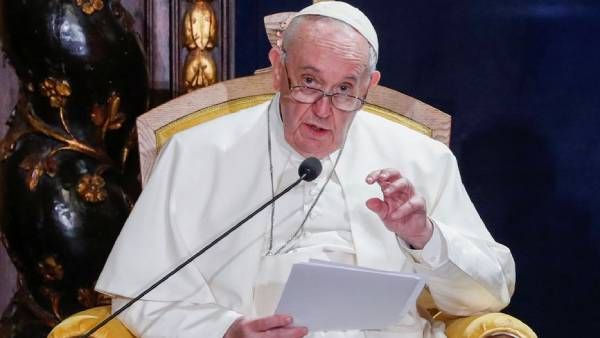 உக்ரைனில் இடைவிடாத போர்.. ”காட்டுமிராண்டித் தனமான சண்டை” புடினை மறைமுகமாக விமர்சித்த போப் பிரான்சிஸ்