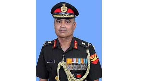 இந்திய ராணுவத்தின் புதிய தளபதியாக மனோஜ் பாண்டே நியமனம்.. யார் இவர்?