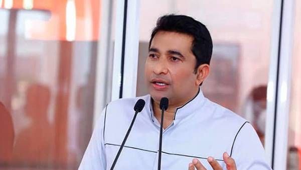 இலங்கை பொருளாதார நெருக்கடி.. விழுந்தது முதல் விக்கெட்! அமைச்சர் பதவியை ராஜினாமா செய்த ரோஷன் ரணசிங்கே