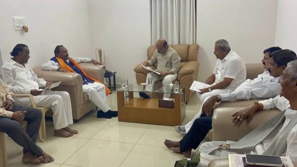 ஒப்பந்ததாரர் தற்கொலை வழக்கு.. கர்நாடக அமைச்சர் ஈஸ்வரப்பா ராஜினாமா!