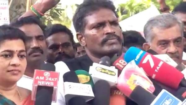 காமராஜர் பெயர் அகற்றம்... சென்னை விமான நிலையத்தை முற்றுகையிட்ட நாடார் சங்கத்தினர் - திடீர் பரபரப்பு