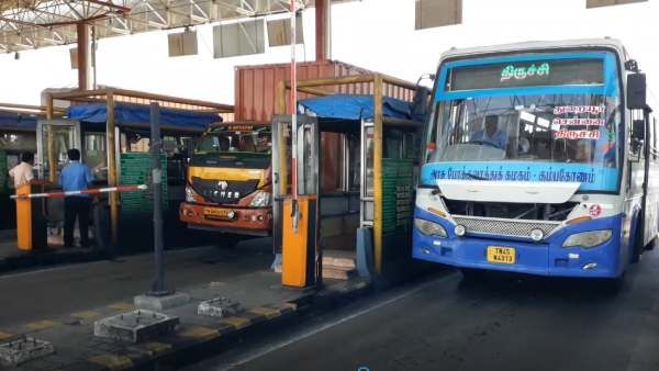 என்ன இது.. சென்னையே திடீருன்னு காலியாகிடுச்சி.. உளுந்தூர்பேட்டை டோல்கேட்டில் டிராபிக் ஜாம்