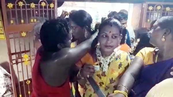 கூவாகம் கூத்தாண்டவர் கோவில் திருவிழா : தாலி கட்டிக்கொண்டு ஆடிப்பாடிய திருநங்கைகள் - இன்று தேரோட்டம்