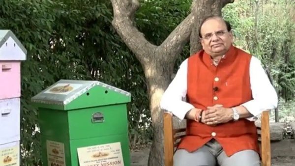 டெல்லியின் புதிய ஆளுநர் நியமனம் - யார் இந்த வினய் குமார் சக்சேனா?