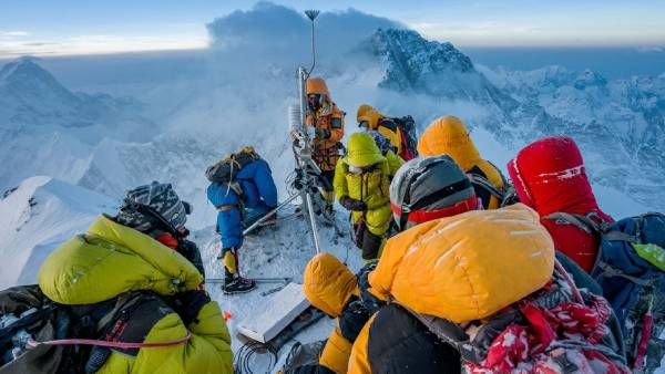இந்தியாவுக்கு மிக அருகே.. எவரெஸ்ட் சிகரத்தில் புதிய ஆய்வகம்! சீனாவின் புதிய பிளான் இதுதான்
