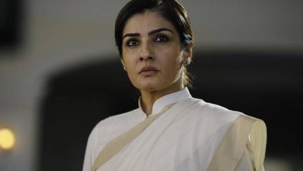 சுதந்திர நாடு.. யாரையும் வழிபடலாம்! கே.ஜி.எப்-2 வில் பெண் பிரதமராக மிரட்டிய ரவீனா டாண்டன் நச்