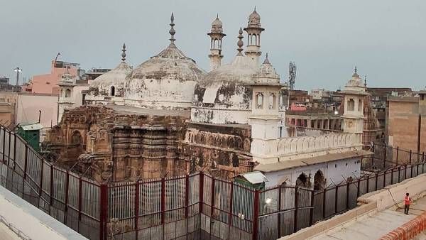 ஞானவாபி வழக்கு.. ரிப்போர்ட் லீக்கானது தவறு.. வாரணாசி மாவட்ட கோர்ட் விசாரிக்க உச்ச நீதிமன்றம் உத்தரவு