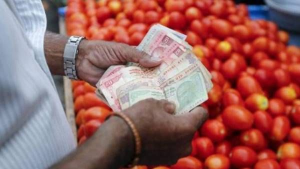 ரூ.100-ஐ தாண்டிய தக்காளி விலை.. 5 முக்கிய காரணங்கள் என்ன? உக்ரைன் - ரஷியா போரும் லிஸ்டில் இருக்கு