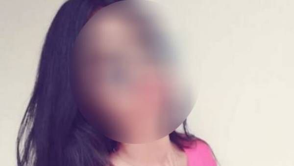 கட்டிப்பிடித்து.. பைக்கில் போன ஸ்வேதா.. நடுரோட்டில் 