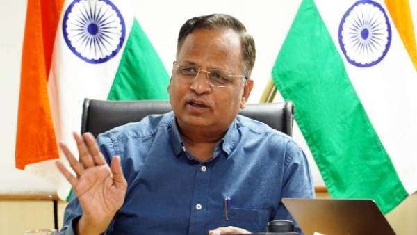 டெல்லி சுகாதார துறை அமைச்சர் சத்யேந்தர் ஜெயின் கைது.. அமலாக்க துறை அதிரடி நடவடிக்கை.. என்ன காரணம்