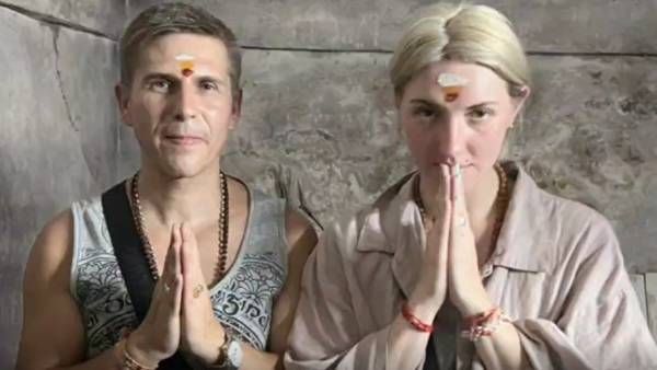 தமிழ் கலாசாரத்தில் ஈர்க்கப்பட்ட ரஷ்ய தம்பதி... மயிலாடுத்துறை கோவில்களில் சாமி தரிசனம்