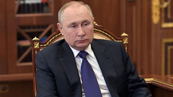 புற்றுநோய் சிகிச்சையில் விளாடிமிர் புடின்? கை மாறுகிறதா அதிகாரம்? அமெரிக்காவிற்கு பறந்த ரகசிய தகவல்!