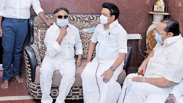 ”கேப்டன் விஜயகாந்த் என் அருமை நண்பர்” - உடல்நலம் பெற வாழ்த்திய முதலமைச்சர் மு.க.ஸ்டாலின்