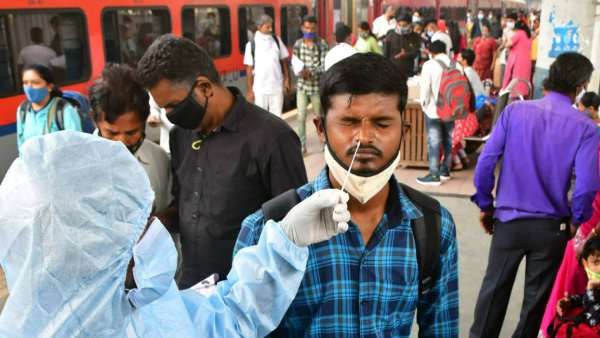 தமிழகத்தில் வேகமெடுக்கும் கொரோனா பரவல்? வேலூரில் அமலுக்கு வந்த கட்டுப்பாடுகள்.. என்னென்ன ரூல்ஸ்?