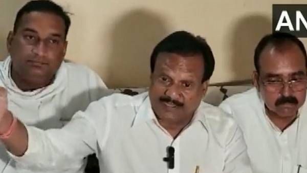 ஜின்னா பாகிஸ்தானை பிரிக்காவிட்டால் மோடி இந்திய பிரதமராகி இருக்க மாட்டார் - காங்கிரஸ் எம்.எல்.ஏ