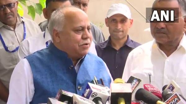 வாக்குச்சீட்டை காட்டினார்.. ஹெச். டி. ரேவண்ணாவை தகுதி நீக்கம் செய்ய வேண்டும்..பாஜக புகார்