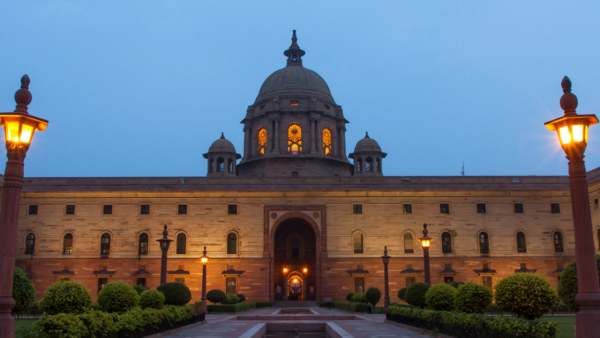 குடியரசுத் தலைவர் தேர்தலில் போட்டியிடும் 