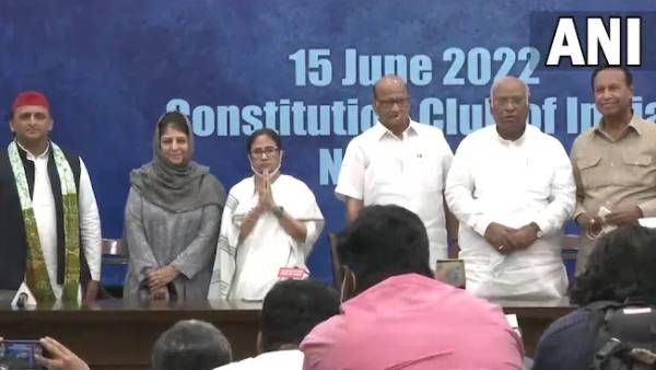 சரத் பவார் அவுட்.. அப்போ யார் பொது வேட்பாளர்?- கட்சிகள் முன்வைத்த ஒரு பெயர்.. எல்லோருக்கும் சம்மதம்?