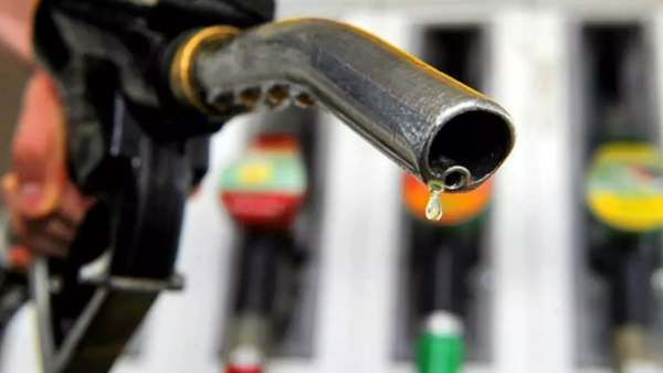 மாற்றமேயில்லை.. இன்றும் பெட்ரோல் டீசல் அதே விலையில் விற்பனை.. தொடரும் அதிருப்திகள்