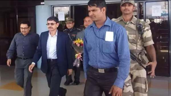 இரவோடு இரவாக டெல்லி போன ஆளுநர் ரவி.. அங்கிருந்து திடீரென ரயில் ஏறி.. 