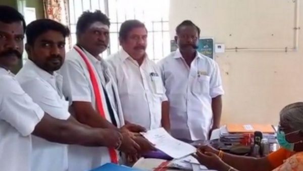 போச்சே.. ஓபிஎஸ் ஈபிஎஸ் மோதலால் எங்க பாடு திண்டாட்டம்.. கதறும் அதிமுக தொண்டர்கள்- இன்னும் 2நாள் தான்?