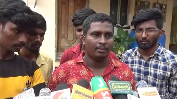 Free Fire கேமை தடை செய்யுங்க.. கொஞ்சம் கஷ்டமா இருக்கு.. வாட்ஸ் அப் ஸ்டேட்டஸ் வைத்து இளைஞர் தற்கொலை