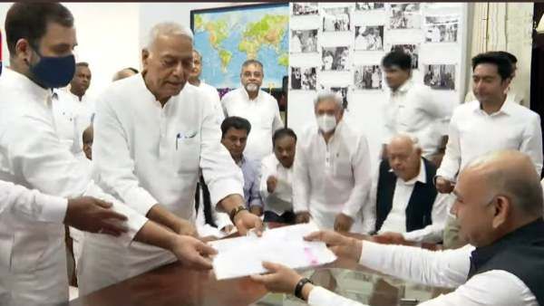 ஜனாதிபதி தேர்தல்: எதிர்க்கட்சிகளின் வேட்பாளர் யஷ்வந்த் சின்ஹா வேட்பு மனுத் தாக்கல் செய்தார்!