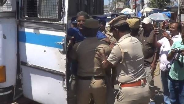 அக்னிபாத் எதிர்ப்பு- மதுரை ரயில் நிலையத்தை முற்றுகையிட முயன்ற 30 பேர் குண்டுகட்டாக கைது