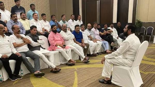 ”பாகிஸ்தானை” வீழ்த்திய “தேசிய கட்சி” நமக்கு உதவும் - சிவசேனா அதிருப்தி எம்எல்ஏக்களிடம் ஏக்நாத் உறுதி