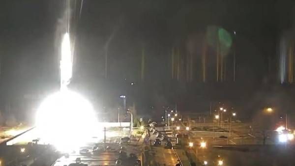 ஐரோப்பாவின் மிகப்பெரிய அணுமின் நிலையத்திலிருந்து ரஷ்யா அட்டாக்.. உக்ரைன் எச்சரிக்கை