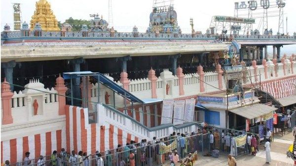 ஆடிக்கிருத்திகை விழா..திருத்தணியில் கோலாகலம்..தெப்ப உற்சவம் காண குவியும் பக்தர்கள்