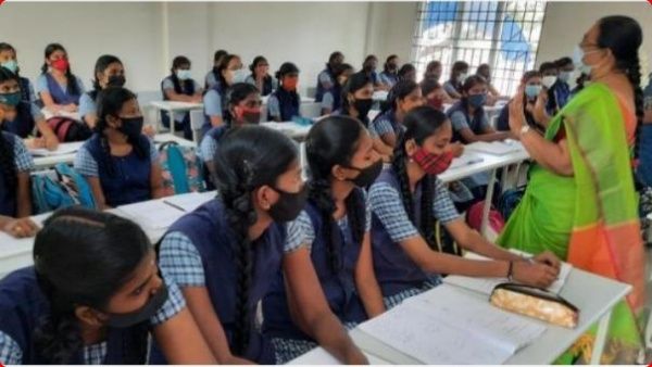  தற்காலிக ஆசிரியர் பணி..  விண்ணப்பிக்க இன்று கடைசி நாள்.. வாய்ப்புள்ளோர் பயன்படுத்த அறிவுறுத்தல் 