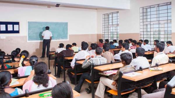 அரசு பொறியியல் கல்லூரிகளில் பகுதி நேர பி.இ., பிடெக் படிக்க விண்ணப்பிக்கலாம்