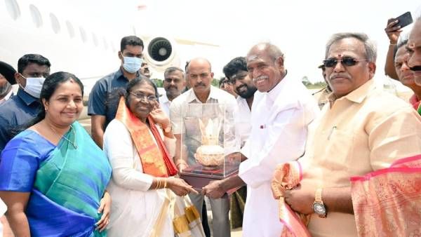 ஜனாதிபதி தேர்தல்..புதுச்சேரி வந்தார் பாஜக கூட்டணி வேட்பாளர் திரௌபதி முர்மு - ஆதரவு கோரினார்