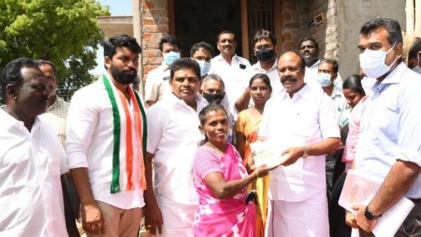 மகளிர் சுய உதவிக் குழுக்கள் தனியாரிடம் வாங்குற கடனுக்கு அரசு பொறுப்பேற்காது -அமைச்சர் பெரியகருப்பன்