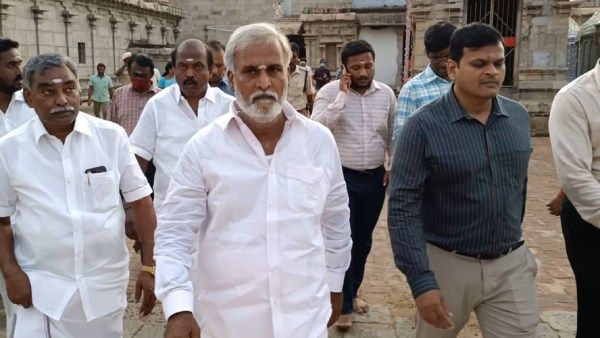 தூங்குபவர்களை எழுப்பலாம்.. நடிப்பவர்கள் எழுப்ப முடியாது - விமர்சனத்திற்கு அமைச்சர் சேகர்பாபு பதில்!