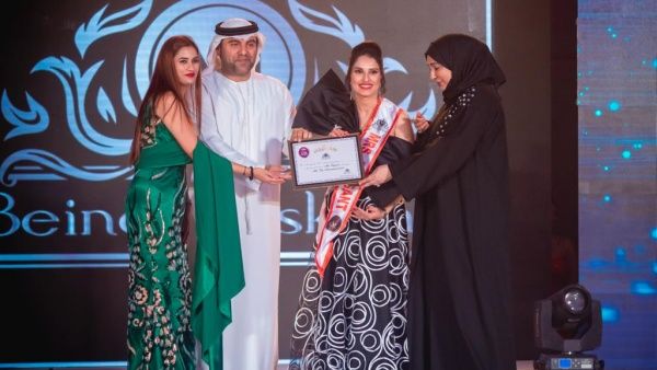 துபாயில் “மாஸ்” காட்டிய மதுரை பொண்ணு.. அழகி போட்டியில் அசத்தல் வெற்றி! மேடையிலேயே கிடைத்த படவாய்ப்பு