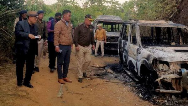 14 அப்பாவிகள் சுட்டு கொலை.. ராணுவத்தினருக்கு எதிரான நாகாலாந்து போலீஸ் விசாரணைக்கு சுப்ரீம்கோர்ட் தடை