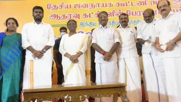 எடப்பாடி கிளம்பும் வரை வெளியிலேயே வரலயே.. பின்னர் மேடையேறிய ஓபிஎஸ்.. பாஜக கண் அந்தப் பக்கம்? ஆத்தீ!