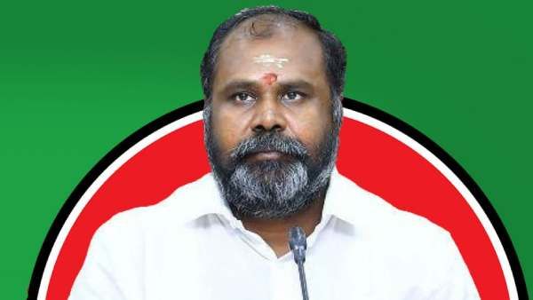 அதிமுகவில் ஆர்.பி.உதயகுமாரின் அதிரடி வளர்ச்சி.. கிளைச் செயலாளர் மகன் டூ எதிர்க்கட்சி துணைத் தலைவர்