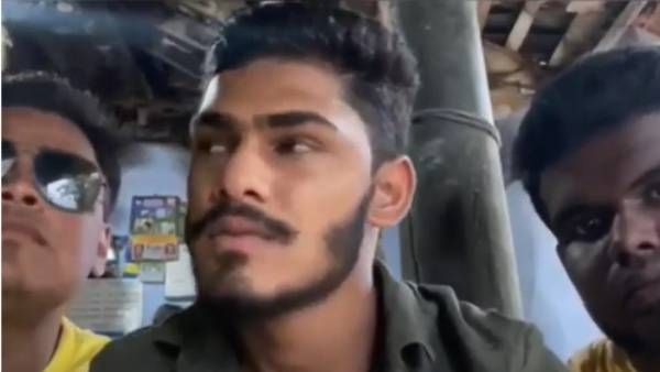 ”டேய்.. யார்டா அது? ஆஃப் பண்ண சொல்லுடா” - லைவில் TTF வாசன் டென்சன்.. இந்த வயசுல இவ்ளோ கோபமா?