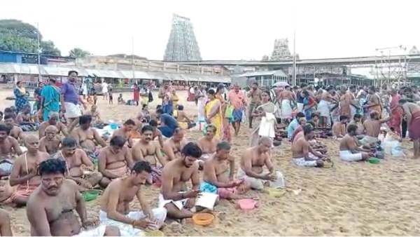  ஆடி அமாவாசை..தமிழகம் முழுவதும் முன்னோர்களுக்கு புனித நீர் நிலைகளில் தர்ப்பணம் கொடுத்து வழிபாடு