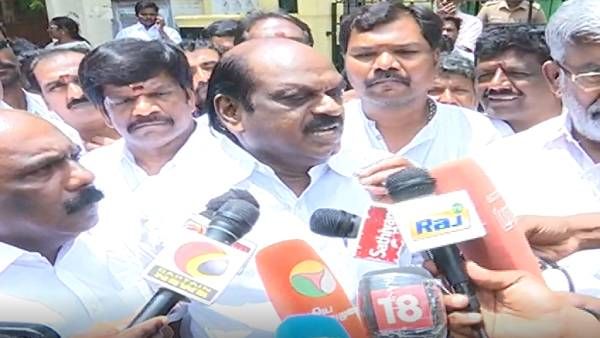 ‘சசிகலாவுக்கு துரோகம் செய்த எடப்பாடி' பிளேட்டை திருப்பிப் போட்ட வைத்தியலிங்கம்! அப்போ அது தானா?