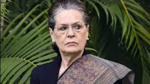 நேஷனல் ஹெரால்டு வழக்கு.. 3 மணி நேர விசாரணை! அமலாக்க துறை இயக்குநரகத்திலிருந்து வெளியே வந்த சோனியா