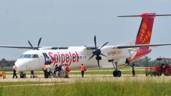 18 நாட்களில் 8 சம்பவங்கள்..ஸ்பைஸ்ஜெட் நிறுவனத்திற்கு நோட்டீஸ்..விமான போக்குவரத்து ஆணையரகம் நடவடிக்கை