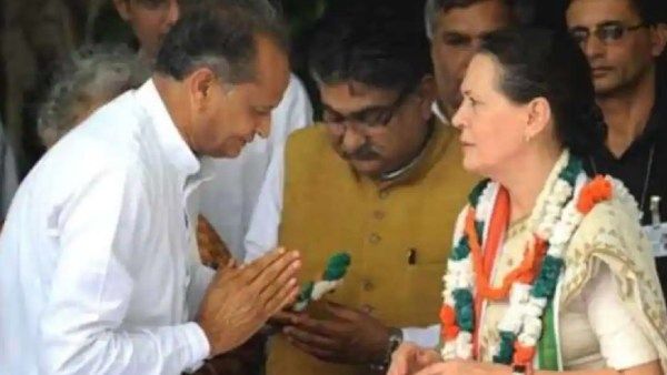 சூத்திரதாரி! நீங்க தலைவராகிடுங்க! அசோக் கெலாட்டிடம் கேட்ட சோனியா காந்தி? காங்கிரஸில் அதிரடி மாற்றம்?